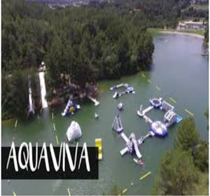aquaviva-lac-de-cavayère jeux nautiques Activités au lac de Cavayère Location de vacances Gîtes Le Roc sur l'Orbieu