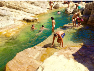 baignades-dans-les-gorges-du-verdouble.