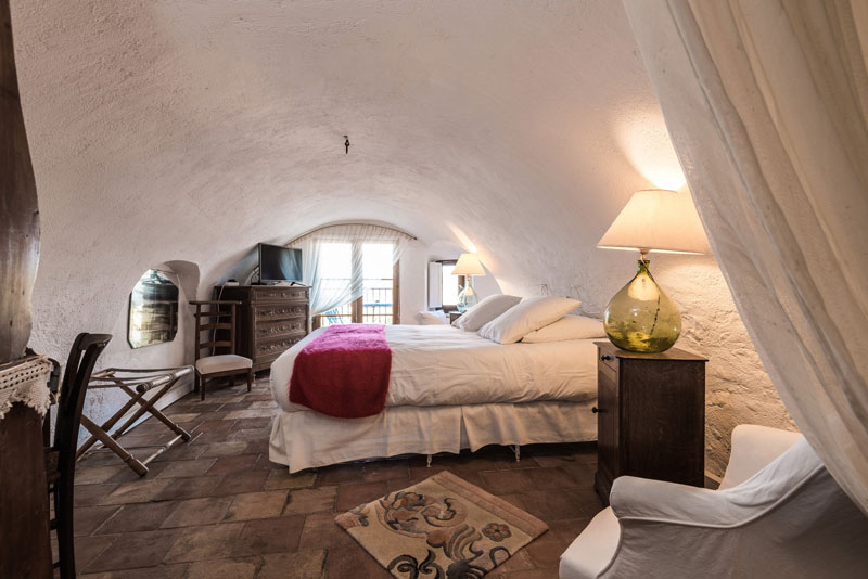 suite-parentale-3maison-le-chemin-de-ronde—le-roc-sur-l’orbieu-location-vacances-entre-Carcassonne-et-Narbonne chambres d'hôtes près de Carcassonne Aude 11 le roc sur l'orbieu