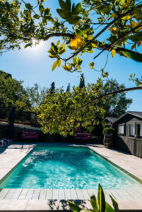 piscine privée gîte Le Roc sur l'Orbieu entre Carcassonne et Narbonne