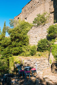 remparts du château gîtes au Roc sur l'Orbieu entre Carcassonne et Narbonne