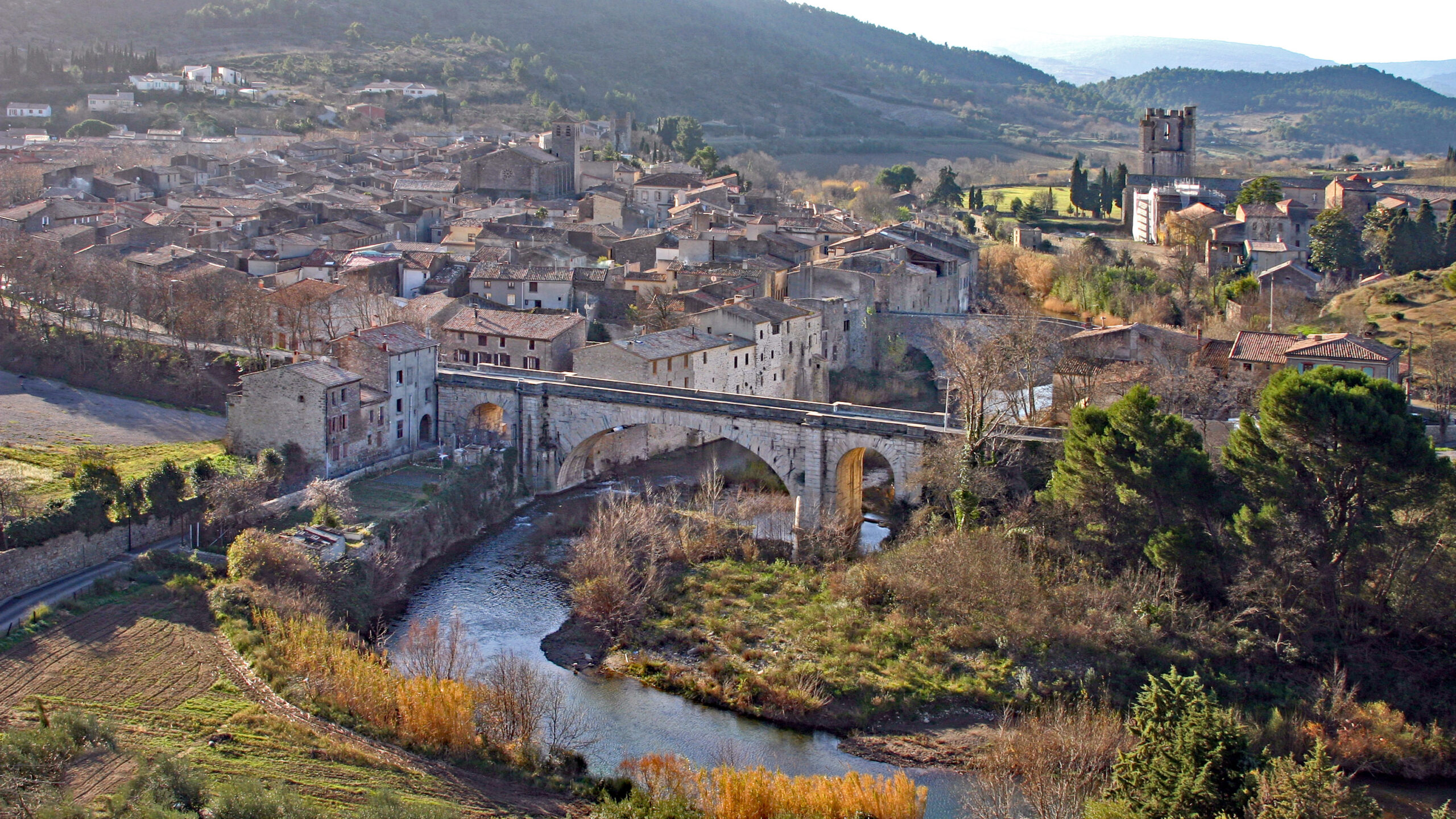 Lagrasse_2004
